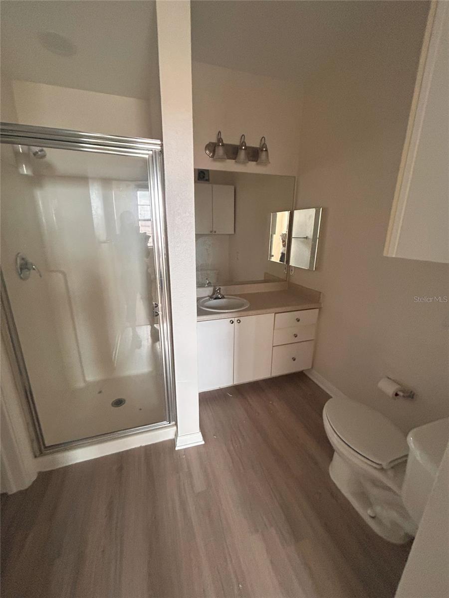 Image 11 of 26 For 911 Orange Avenue 545
