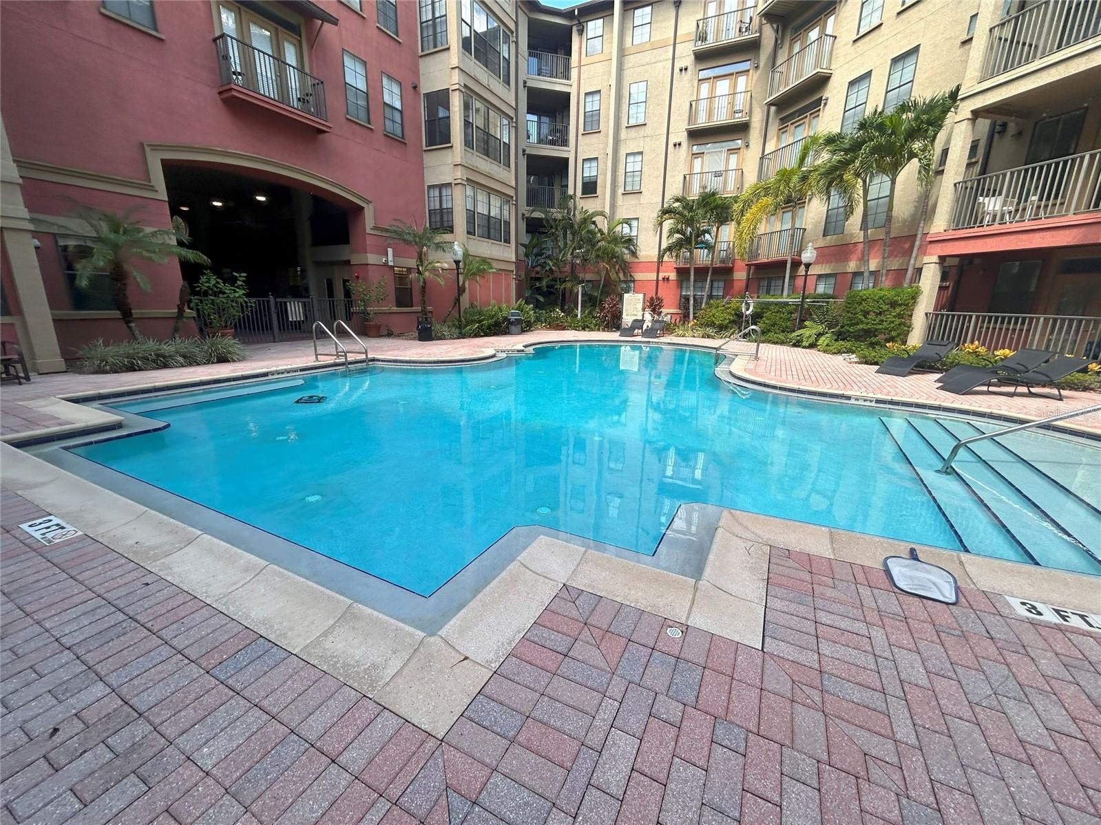 Image 22 of 26 For 911 Orange Avenue 545