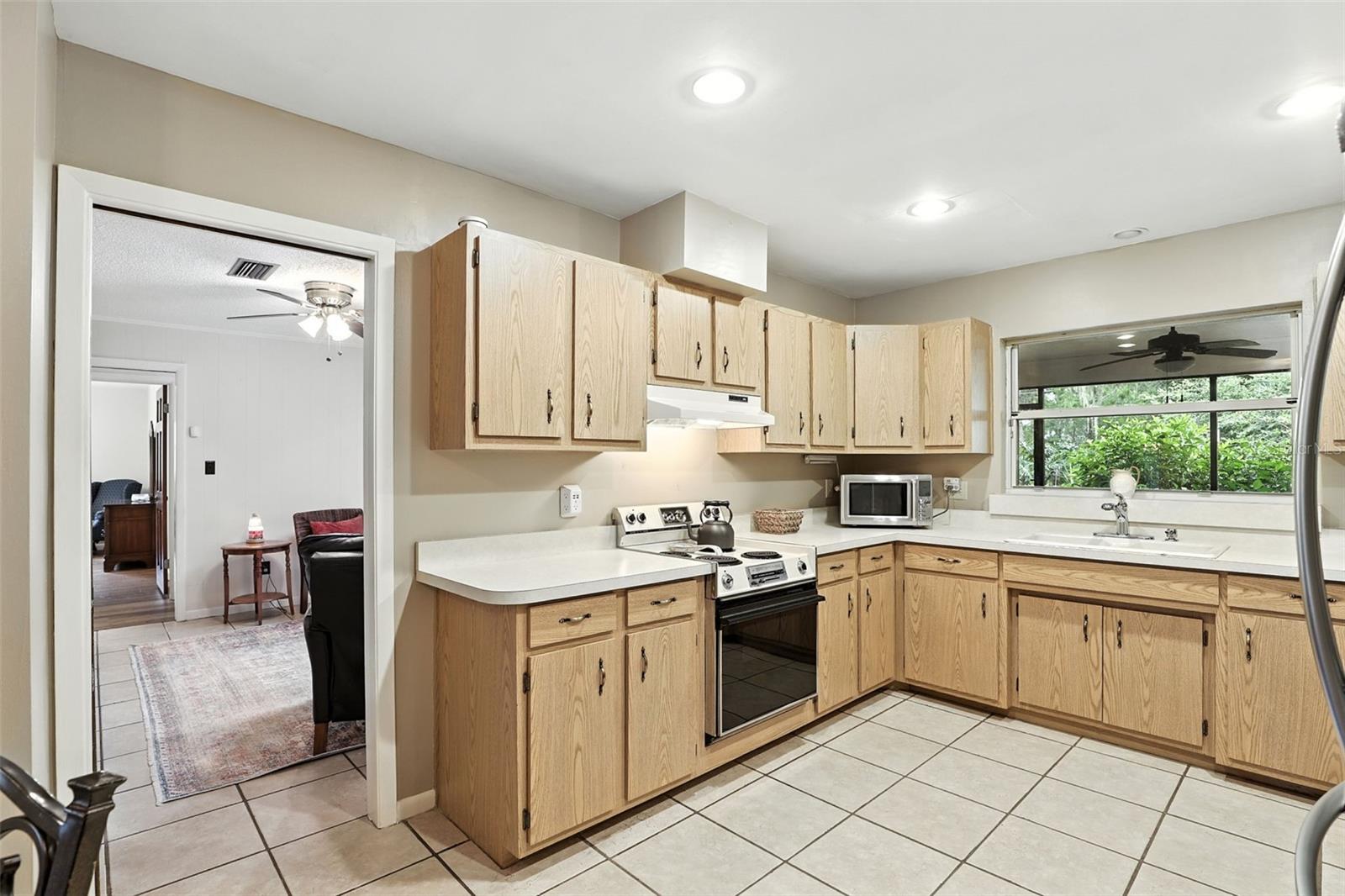 Image 20 of 43 For 311 Palmetto St