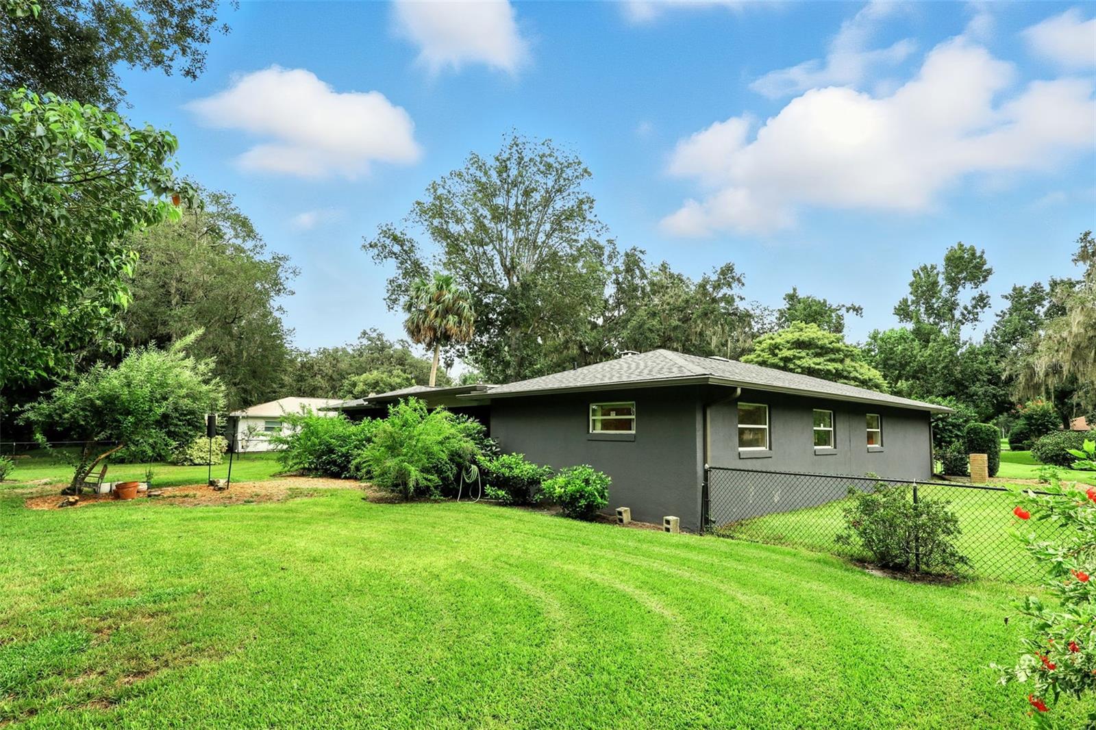 Image 37 of 43 For 311 Palmetto St