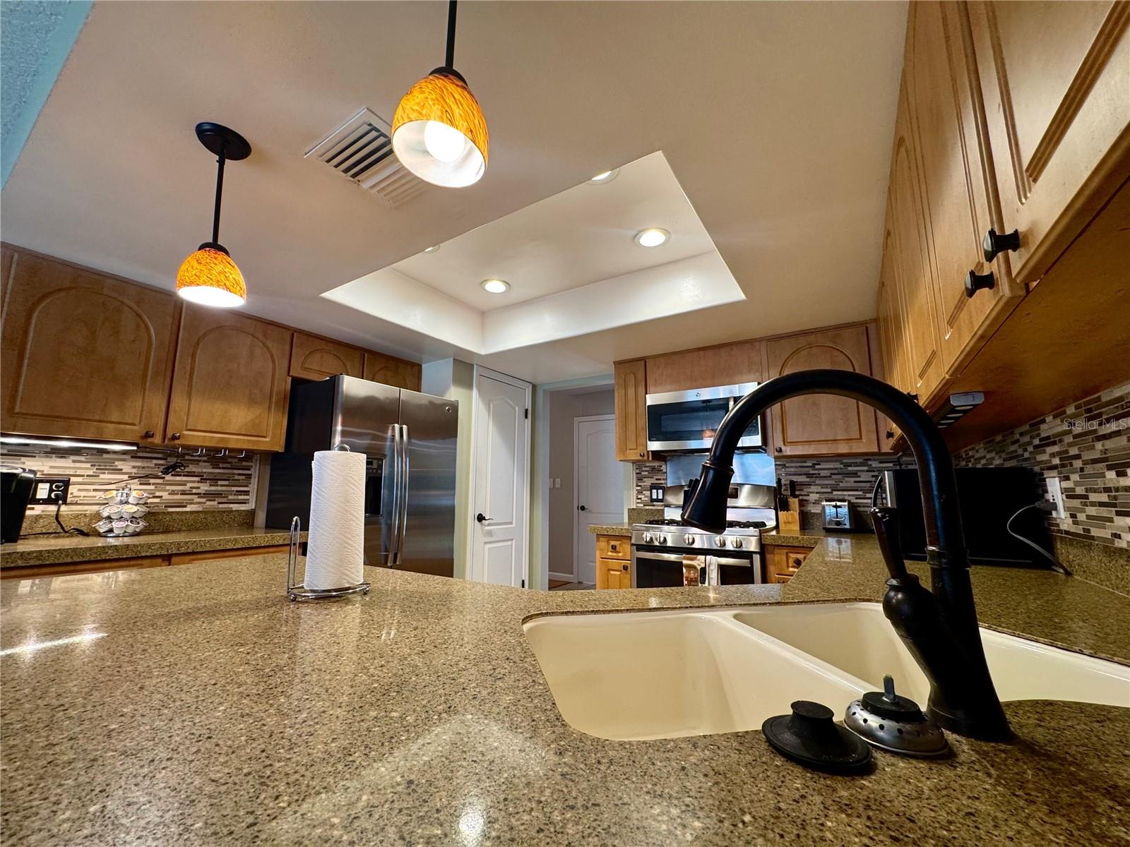 Image 14 of 39 For 8014 Cote Court