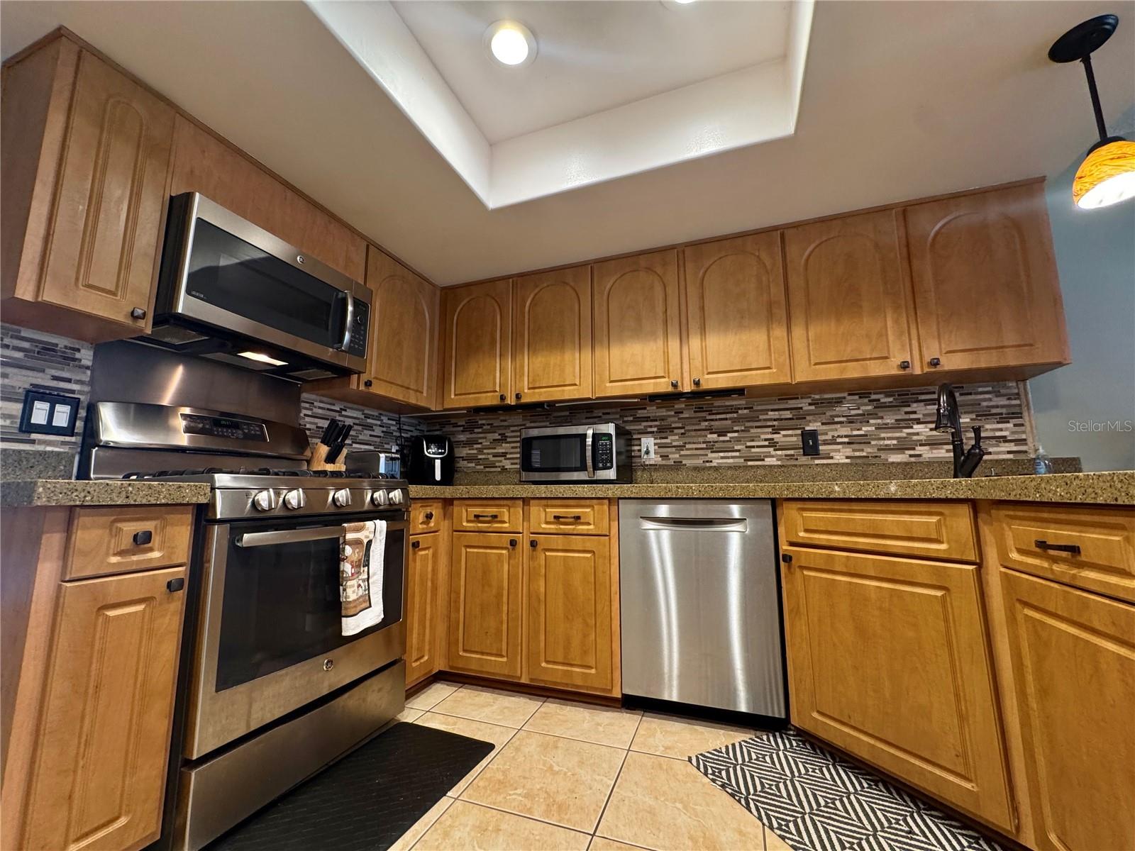 Image 19 of 39 For 8014 Cote Court