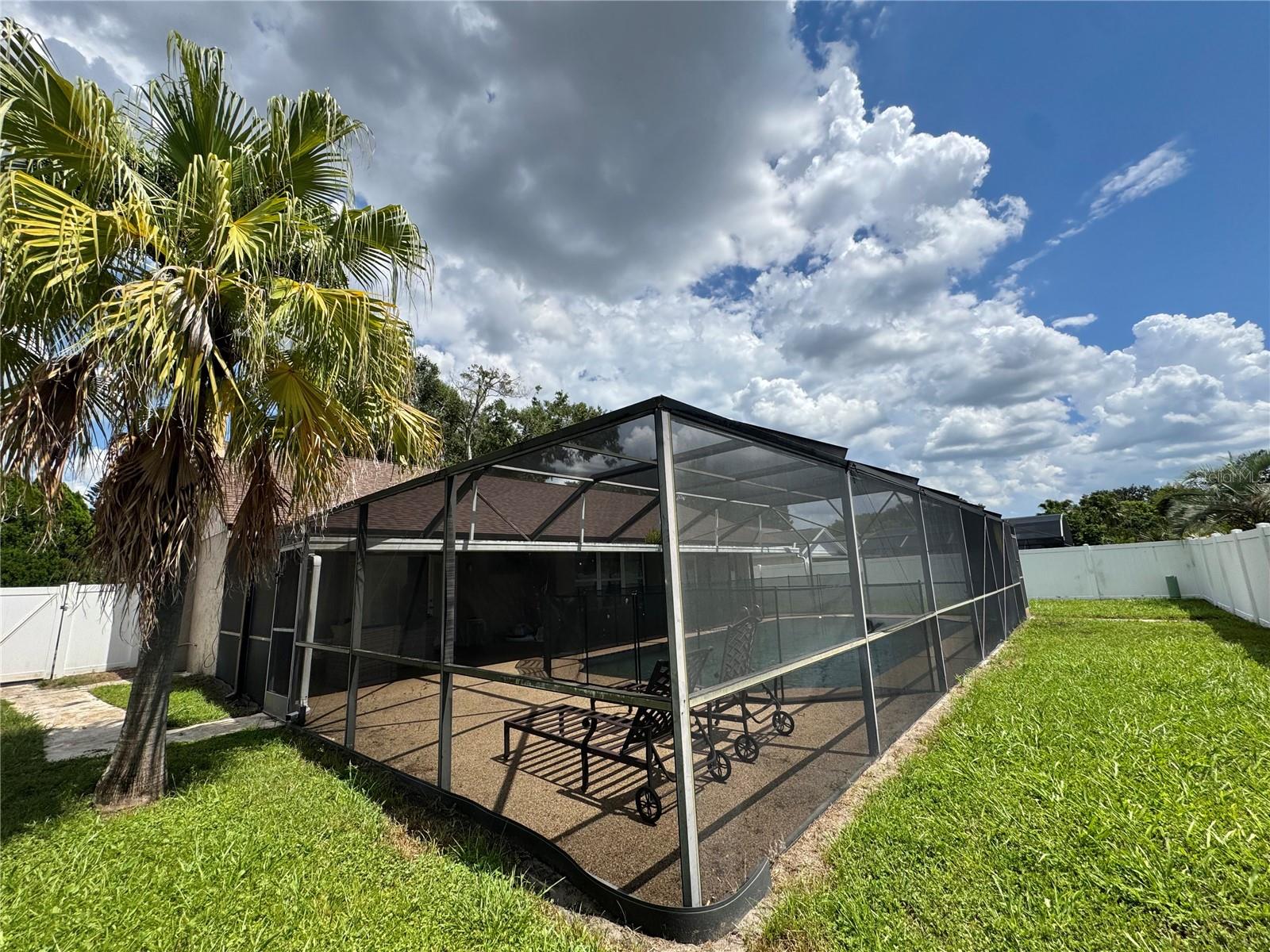 Image 35 of 39 For 8014 Cote Court