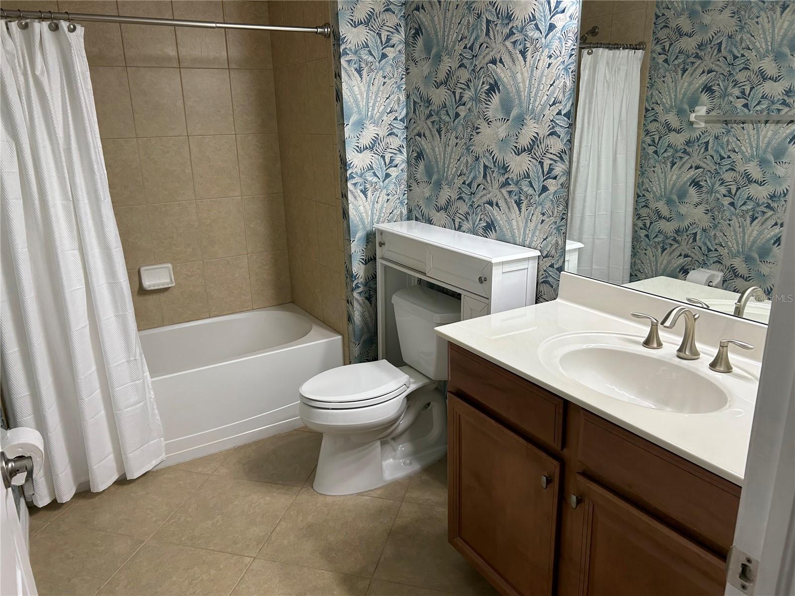 Image 14 of 22 For 8511 Oakshade Circle 101