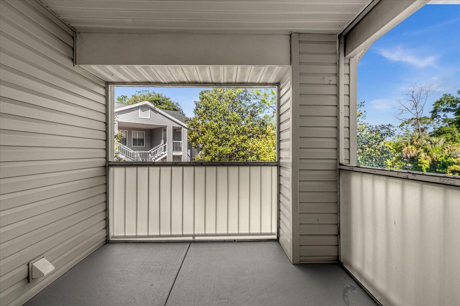 Image 22 of 26 For 2580 Grassy Point Drive 206