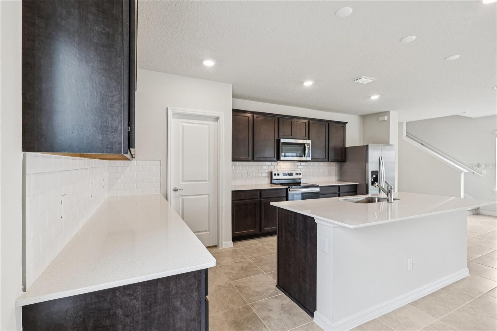 Image 16 of 41 For 5031 Furrowed Way
