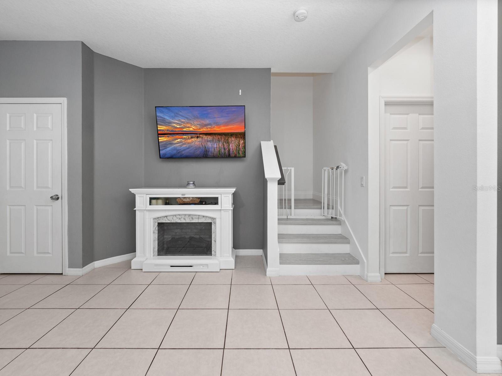 Image 9 of 29 For 1142 10th Street