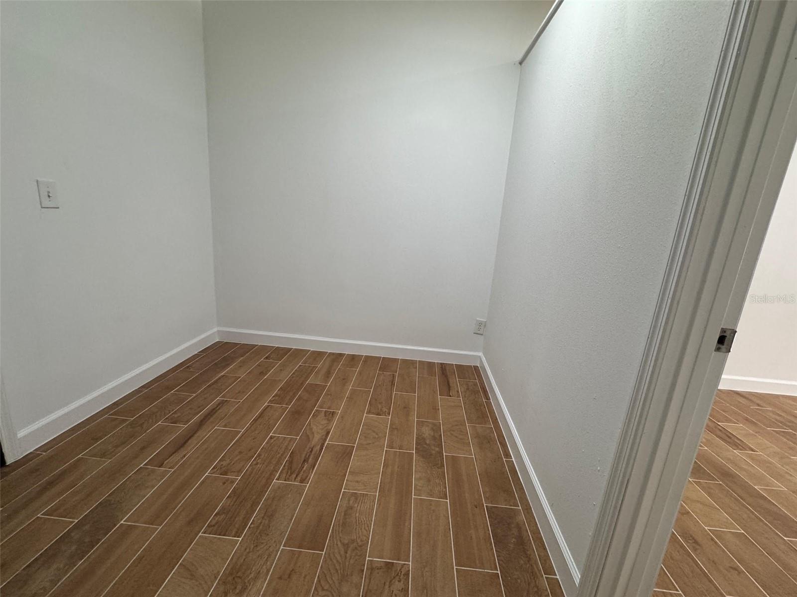 Image 4 of 7 For 211-213 Central Avenue C