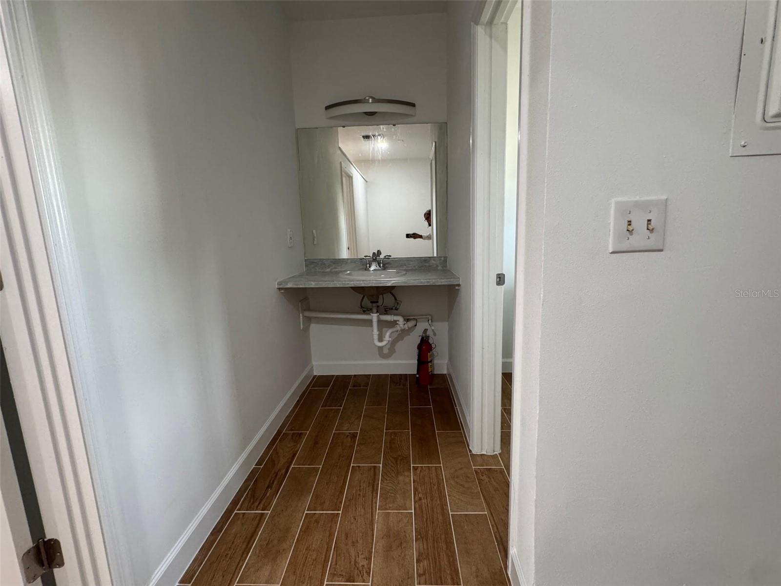 Image 6 of 7 For 211-213 Central Avenue C