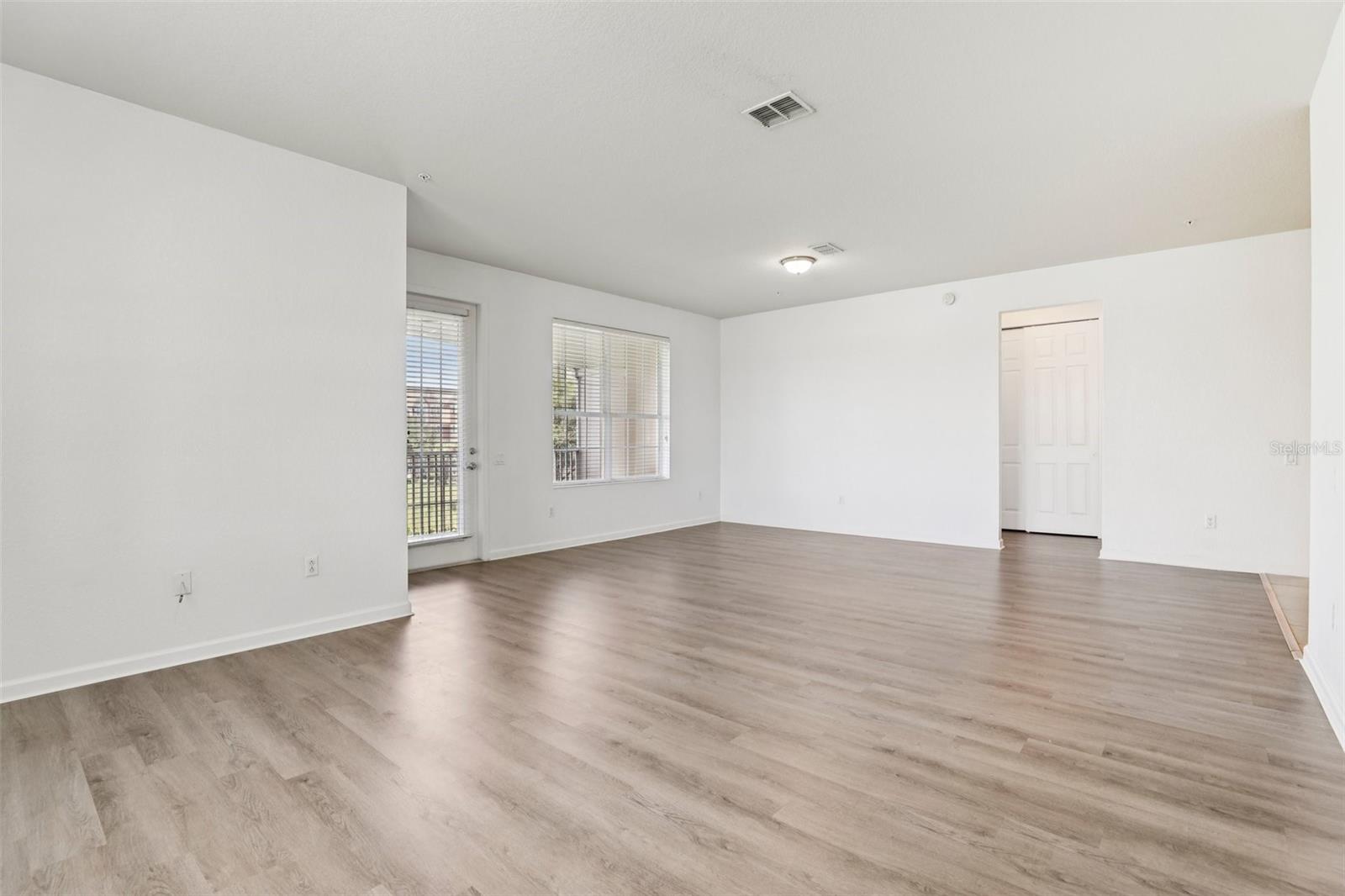 Image 12 of 34 For 3356 Robert Trent Jones Drive 20406