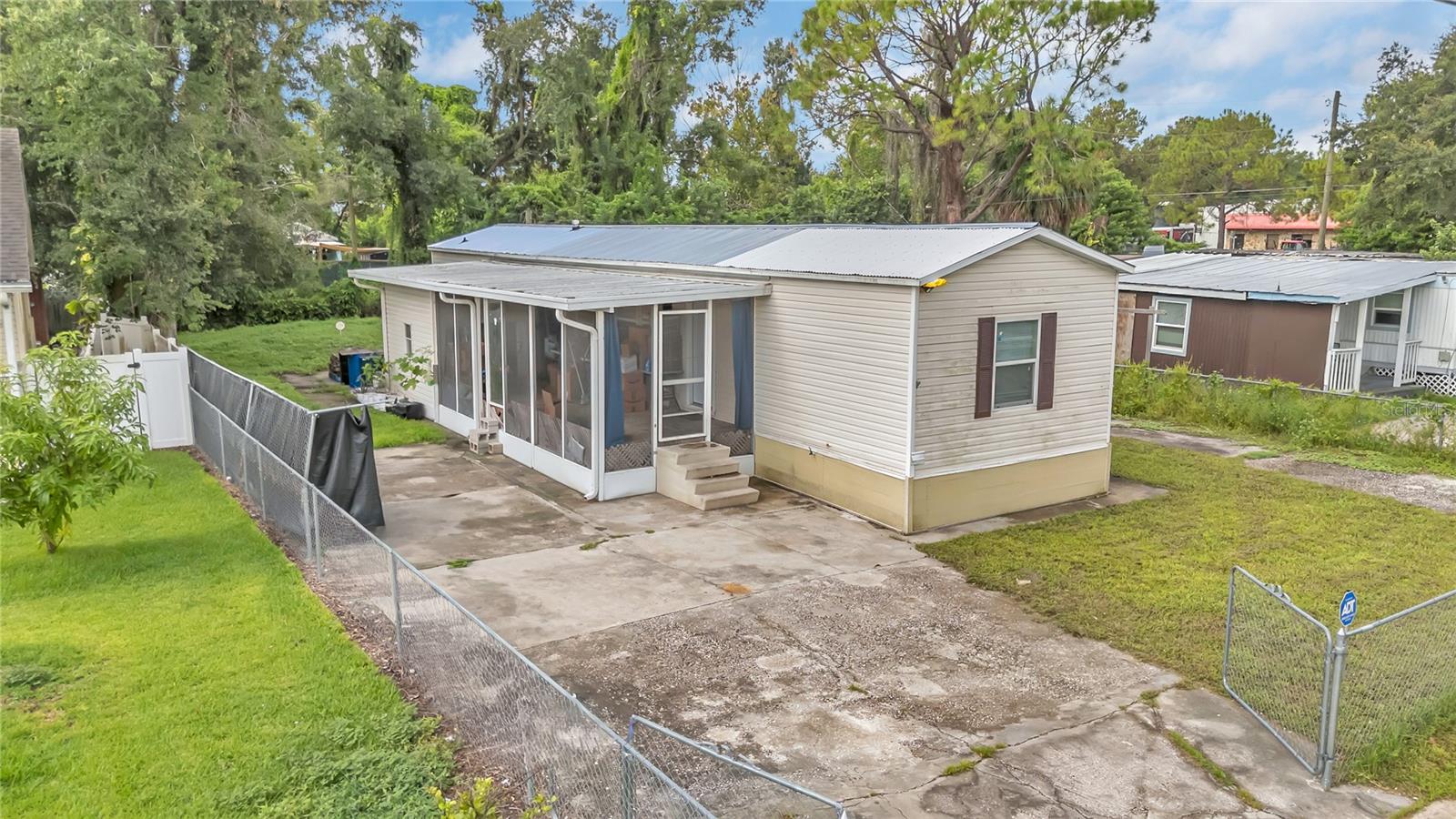 Image 15 of 22 For 114 2nd Street