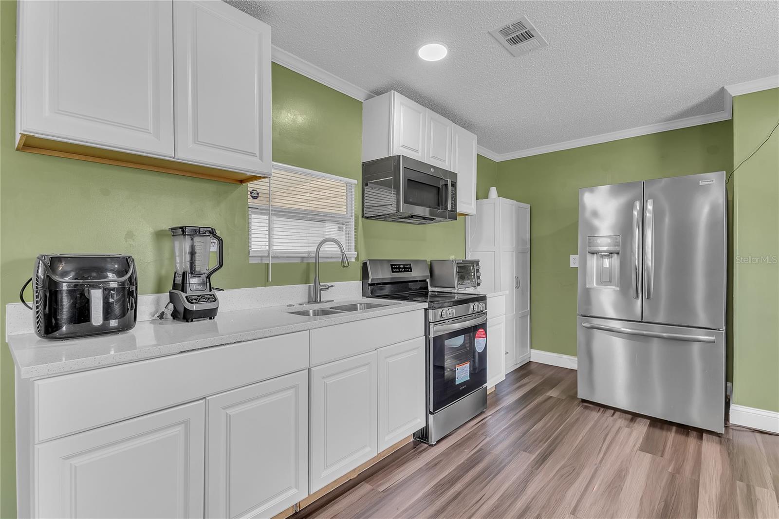 Image 6 of 22 For 114 2nd Street