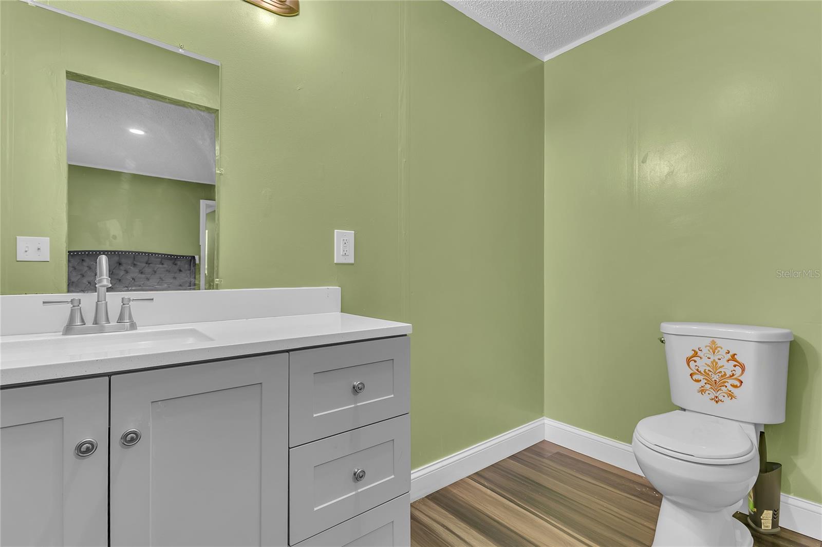 Image 9 of 22 For 114 2nd Street