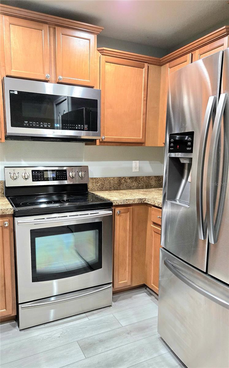 Image 11 of 41 For 405 Carina Circle 405