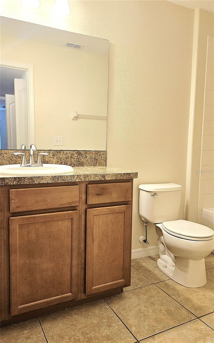 Image 23 of 41 For 405 Carina Circle 405