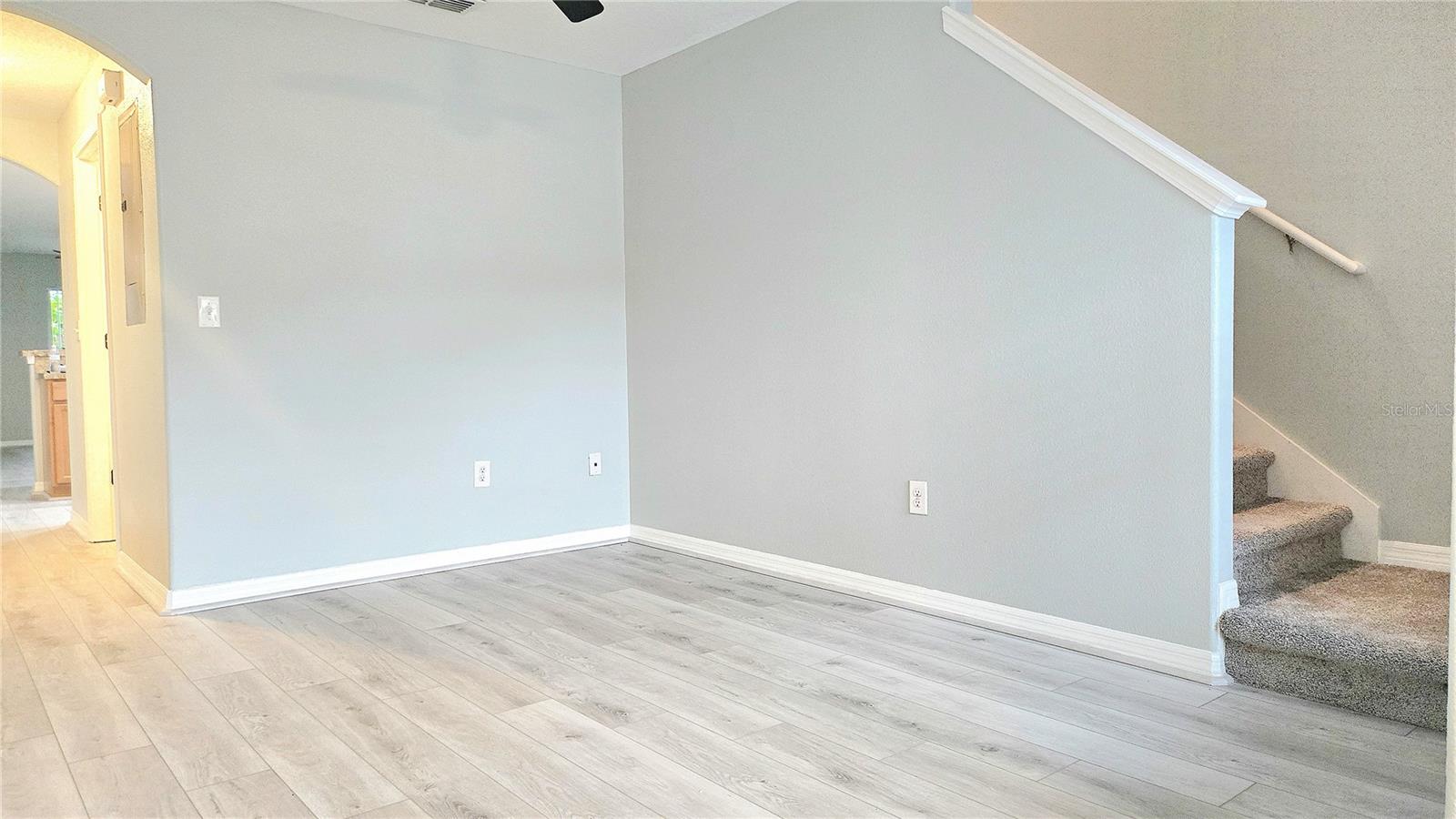 Image 6 of 41 For 405 Carina Circle 405