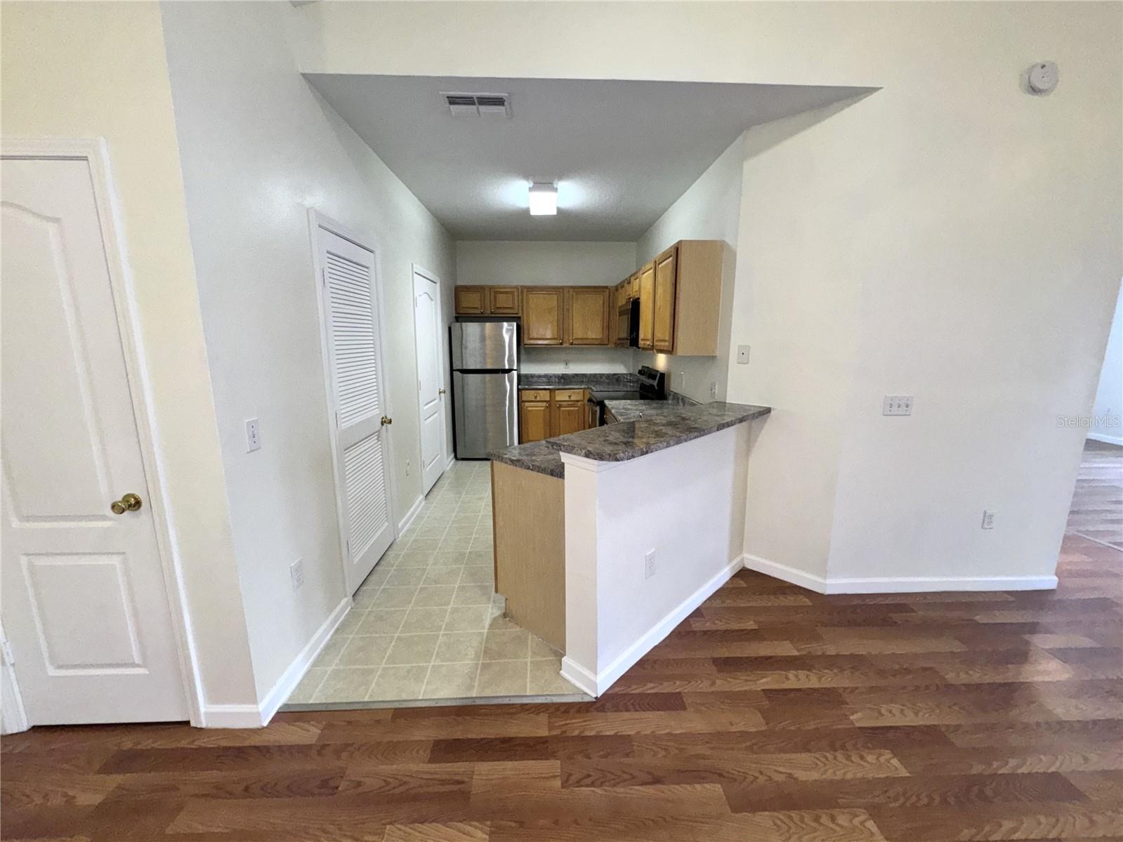 Image 5 of 19 For 10412 Villa View Circle