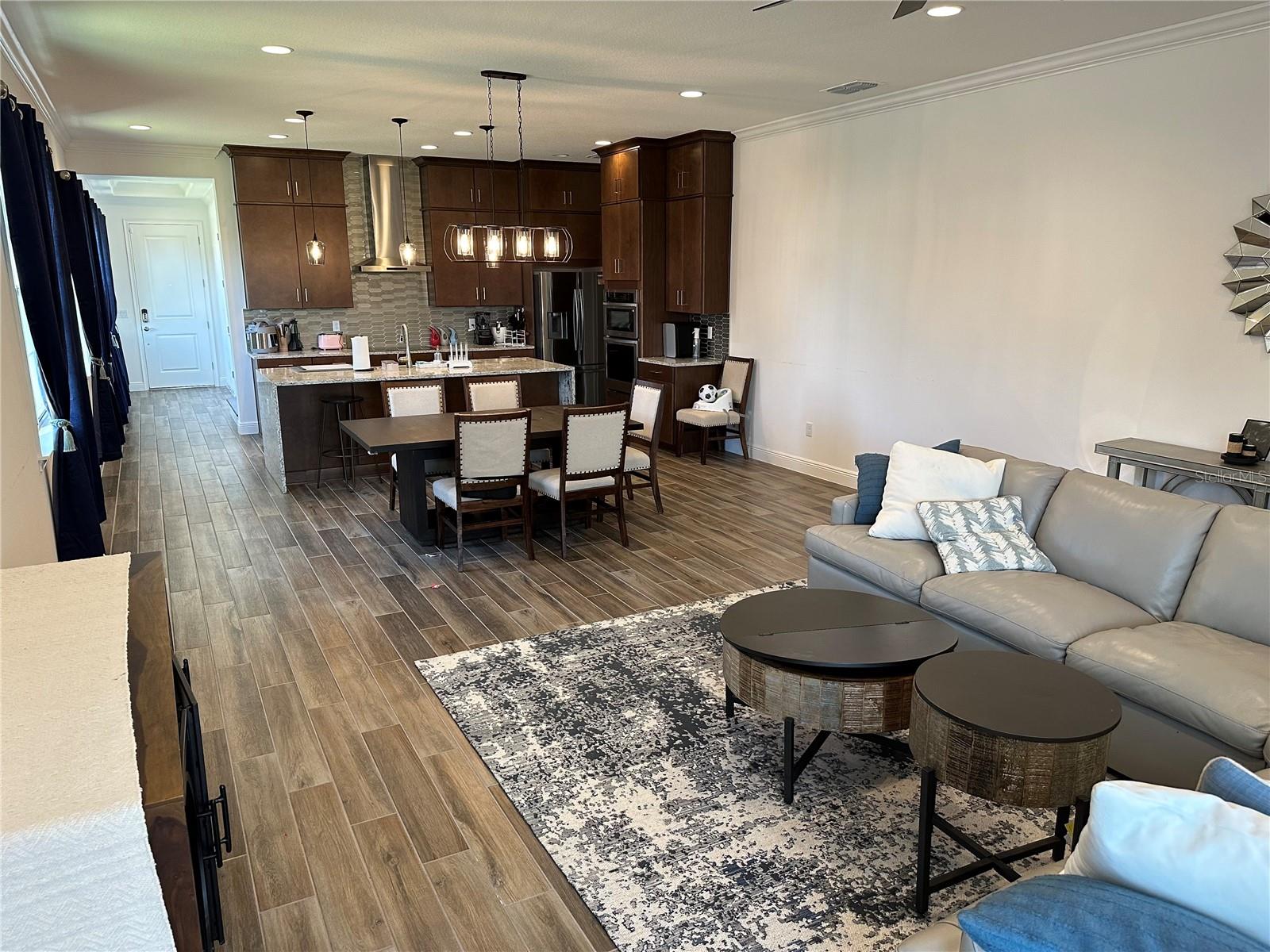 Image 4 of 26 For 8106 Mabury Lane