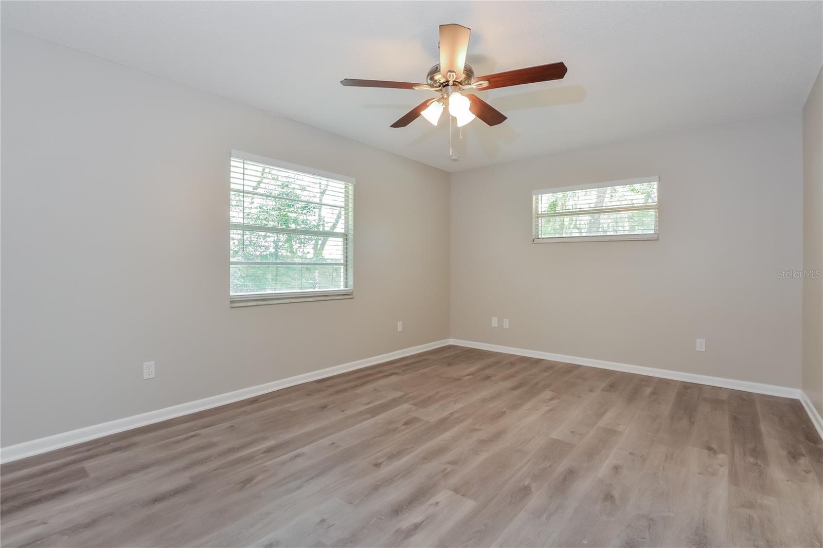 Image 10 of 16 For 754 Bistline Avenue
