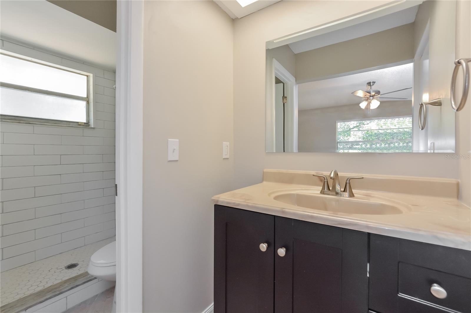 Image 11 of 16 For 754 Bistline Avenue