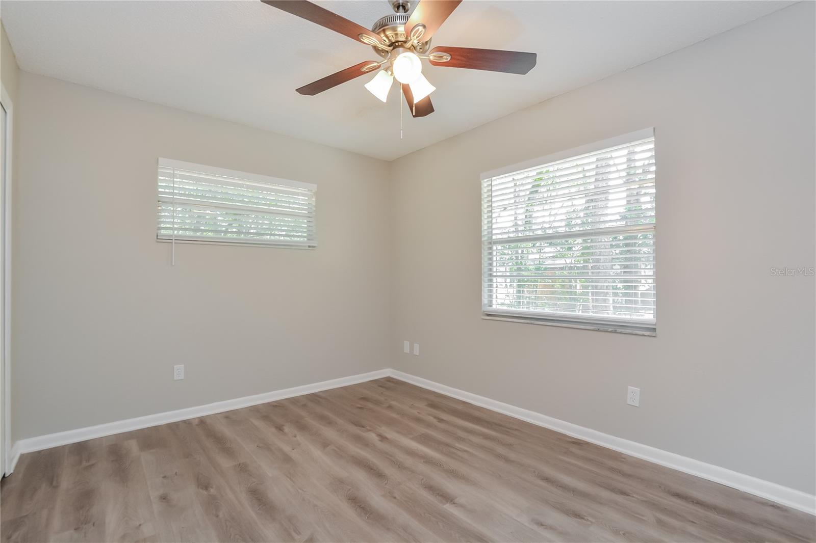 Image 13 of 16 For 754 Bistline Avenue