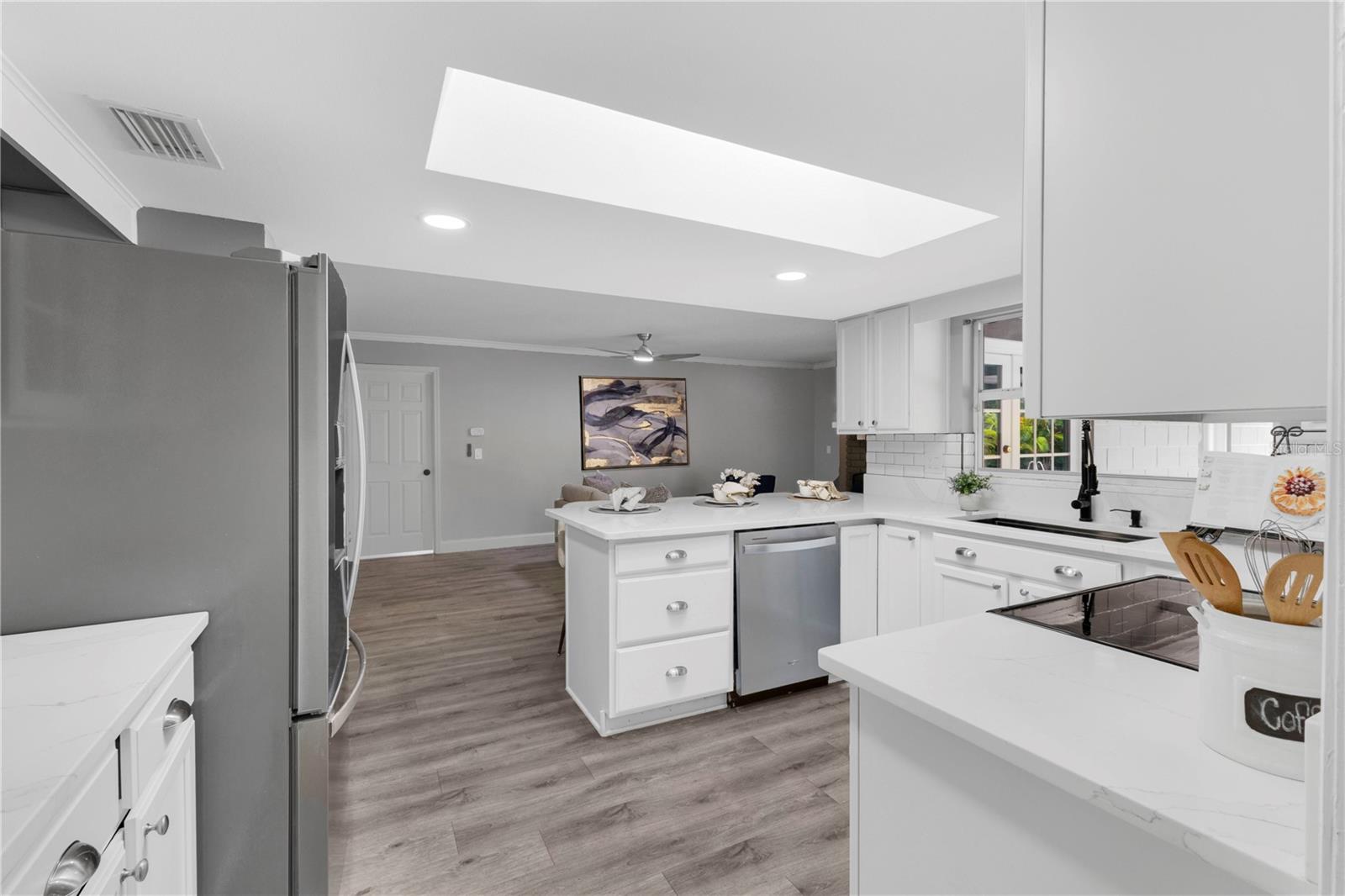 Image 11 of 38 For 730 Ranger Boulevard