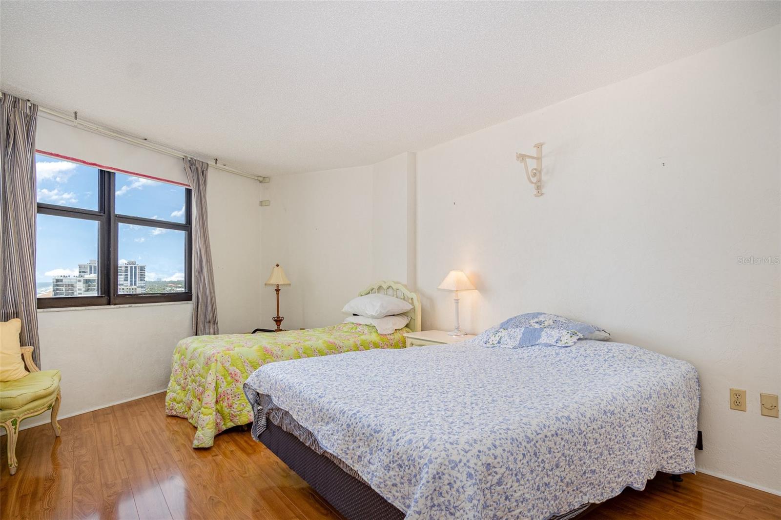 Image 18 of 30 For 1415 Ocean Shore Boulevard 704