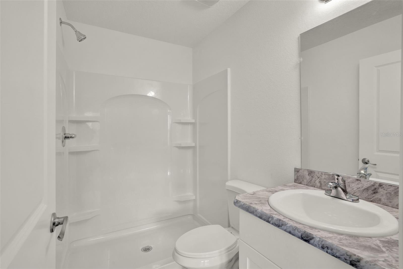 Image 13 of 20 For 40091 Oakridge Drive