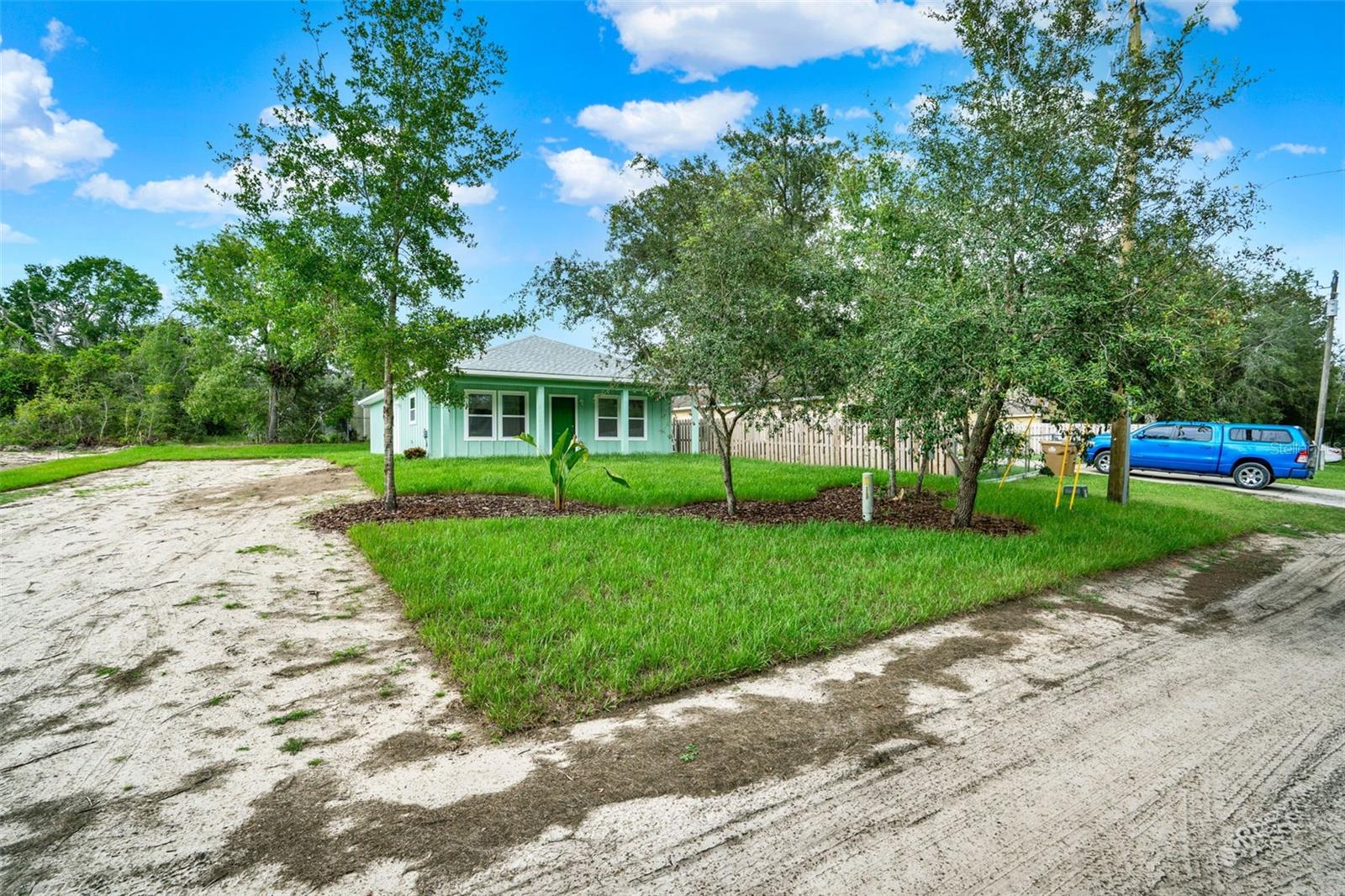 Image 19 of 20 For 40091 Oakridge Drive