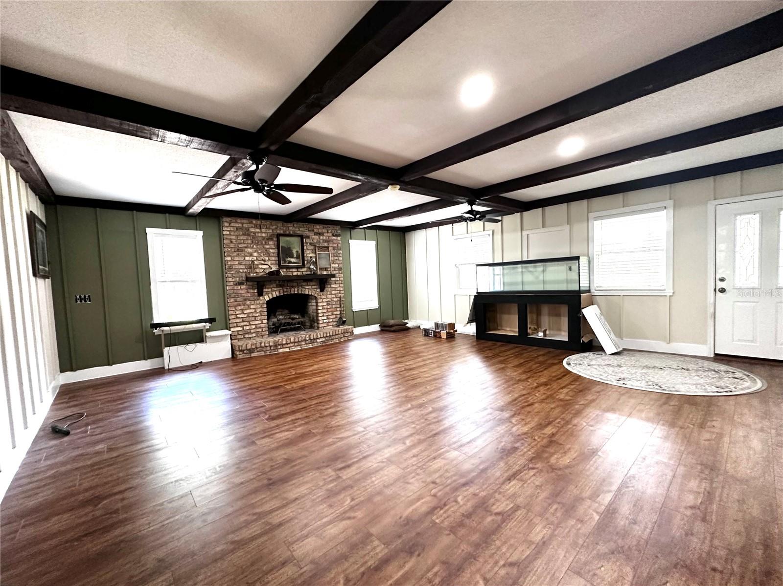 Image 13 of 42 For 5020 Cub Lake Drive