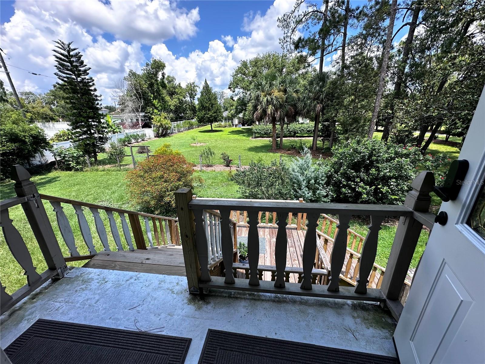 Image 28 of 42 For 5020 Cub Lake Drive