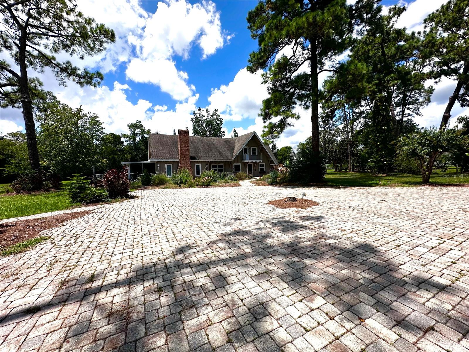 Image 35 of 42 For 5020 Cub Lake Drive