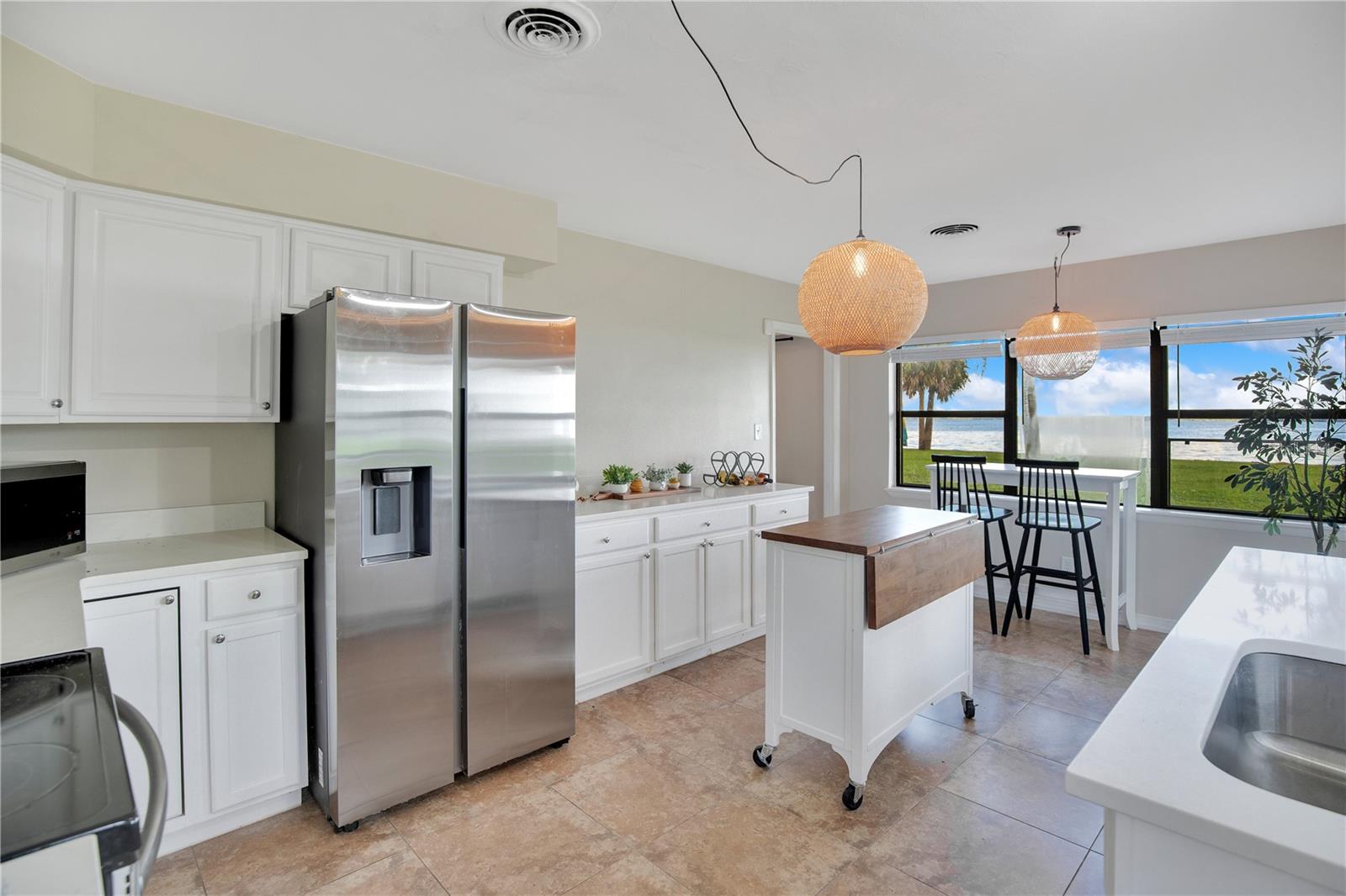 Image 12 of 38 For 90 Crescent Boulevard
