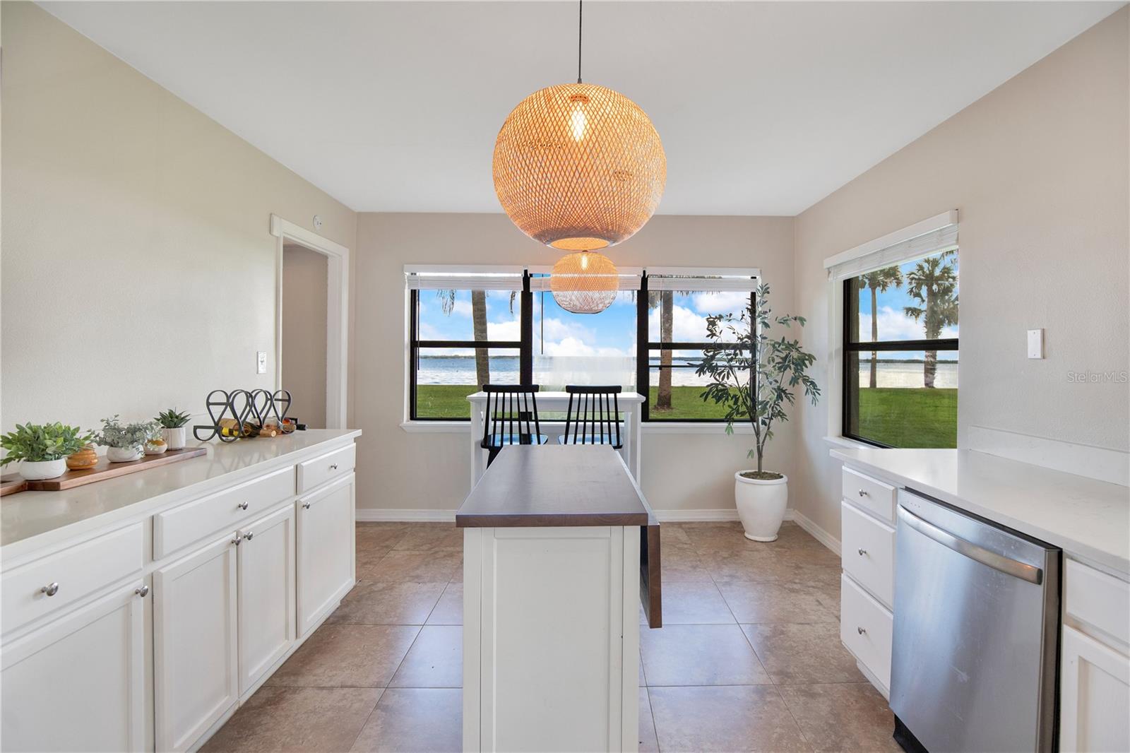 Image 13 of 38 For 90 Crescent Boulevard