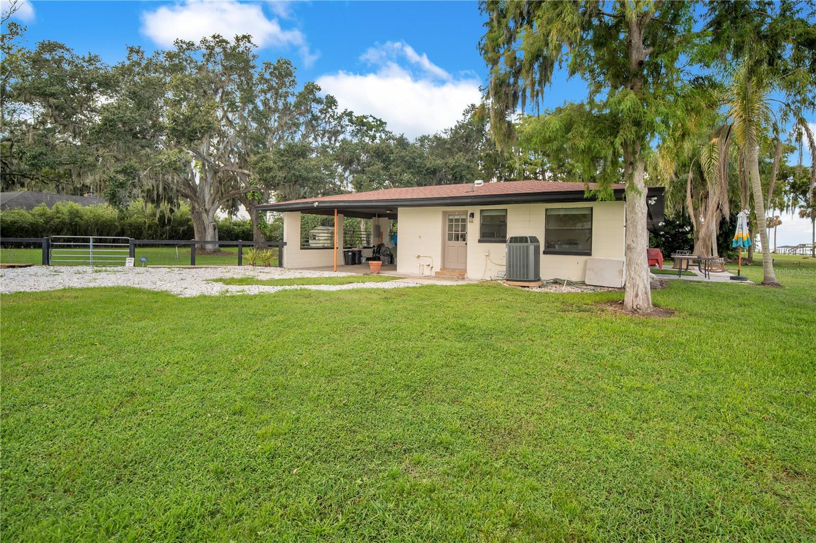 Image 3 of 38 For 90 Crescent Boulevard