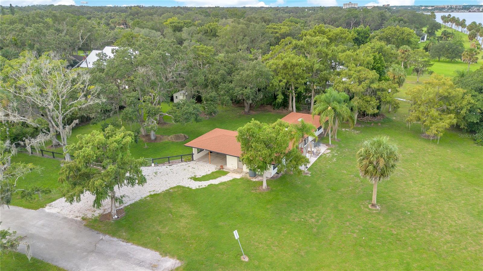 Image 31 of 38 For 90 Crescent Boulevard