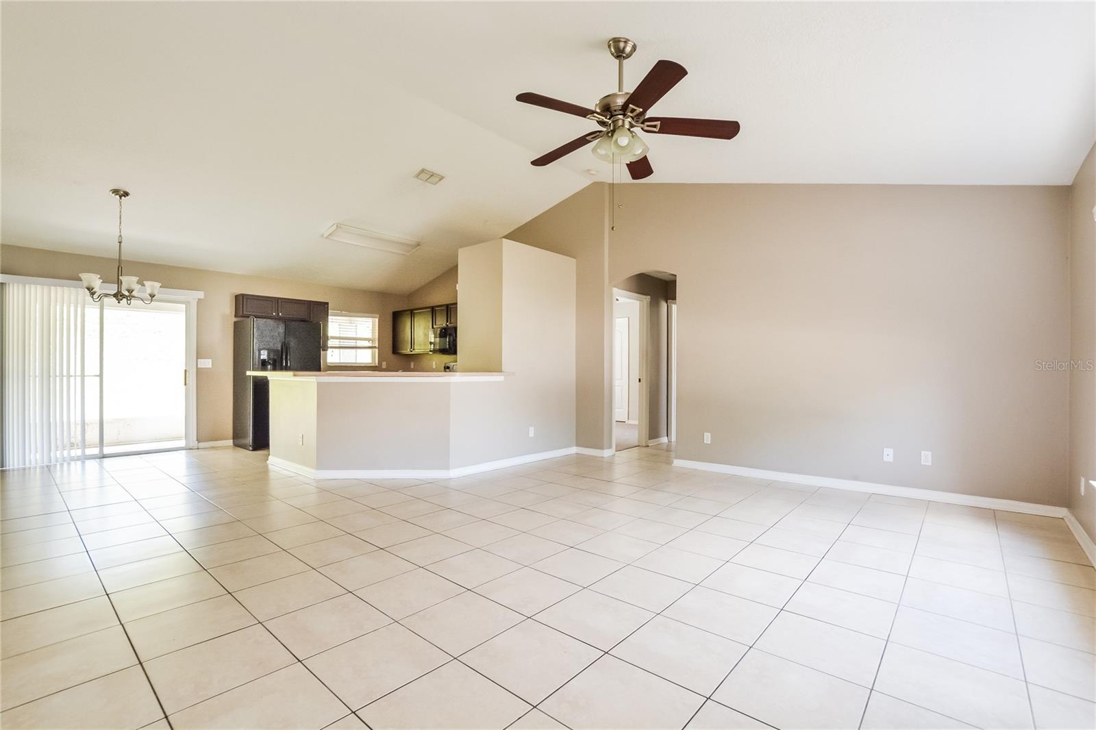 Image 3 of 16 For 713 Willow Run Street