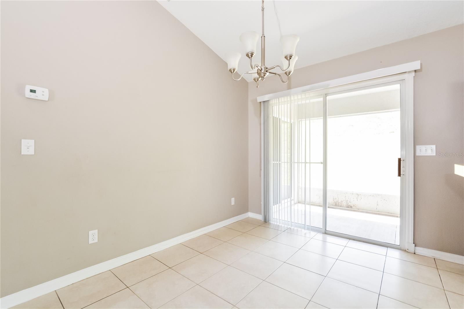Image 4 of 16 For 713 Willow Run Street