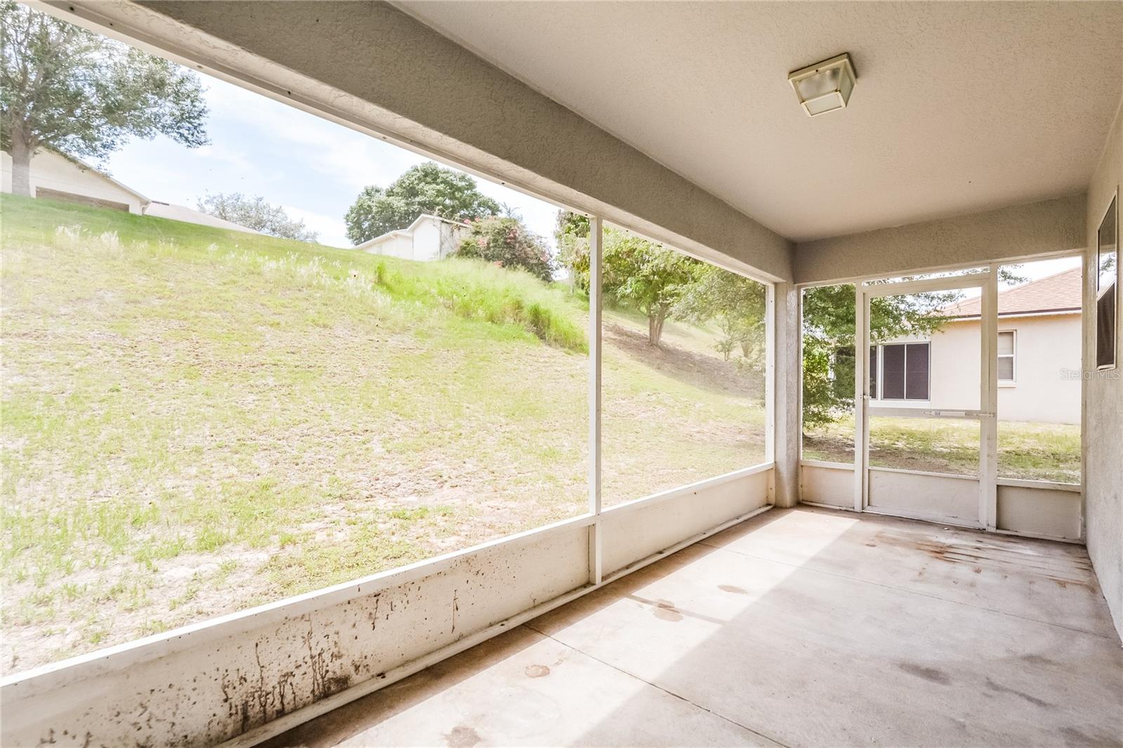 Image 7 of 16 For 713 Willow Run Street