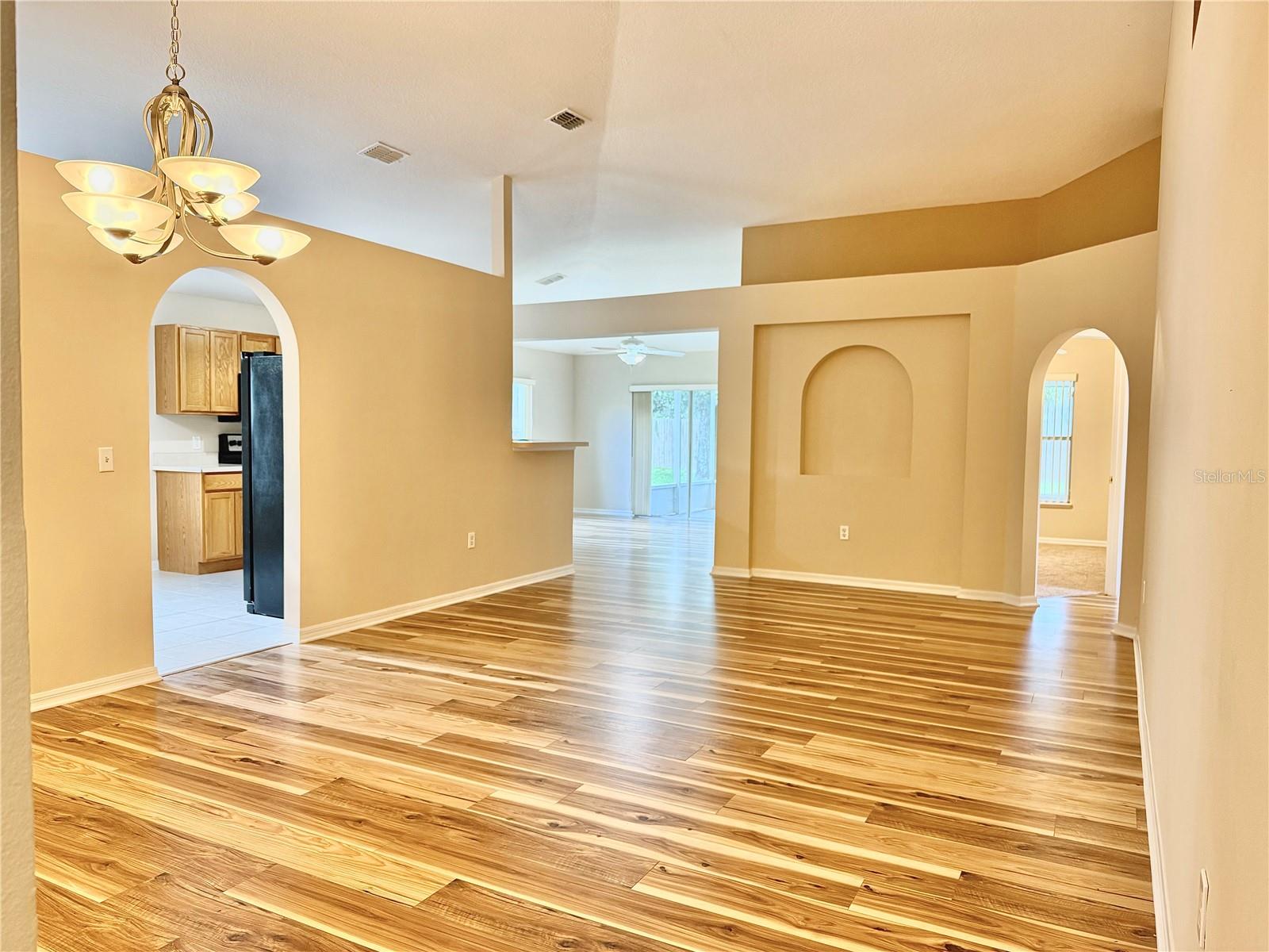 Image 4 of 22 For 2555 Palmetto Ridge Circle