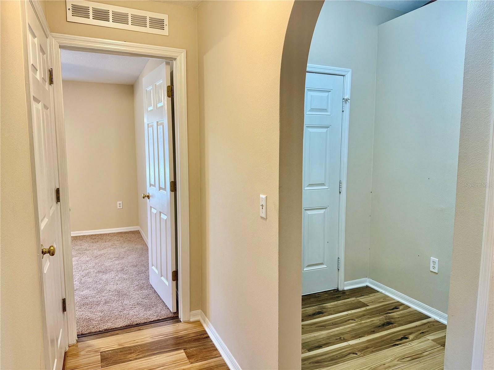 Image 5 of 22 For 2555 Palmetto Ridge Circle