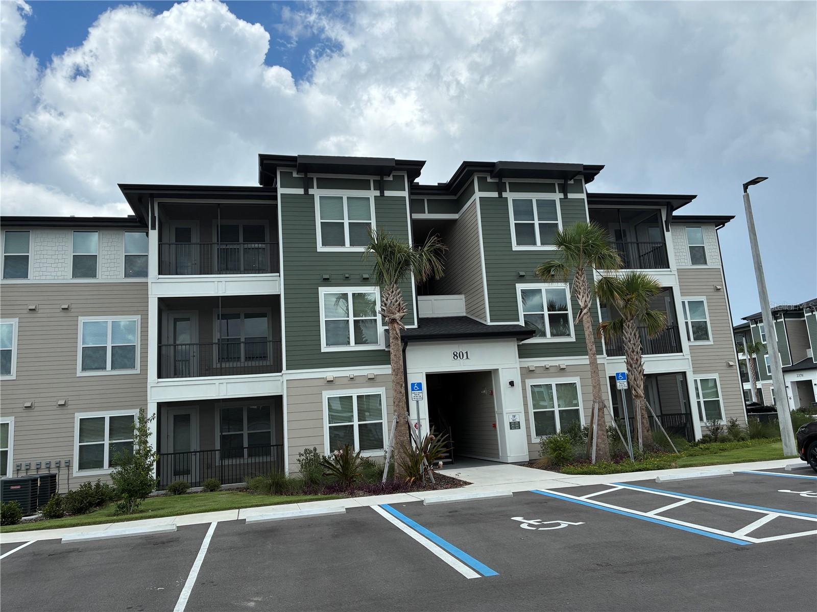 Details for 801 Naval Avenue 2-207, MOUNT DORA, FL 32757