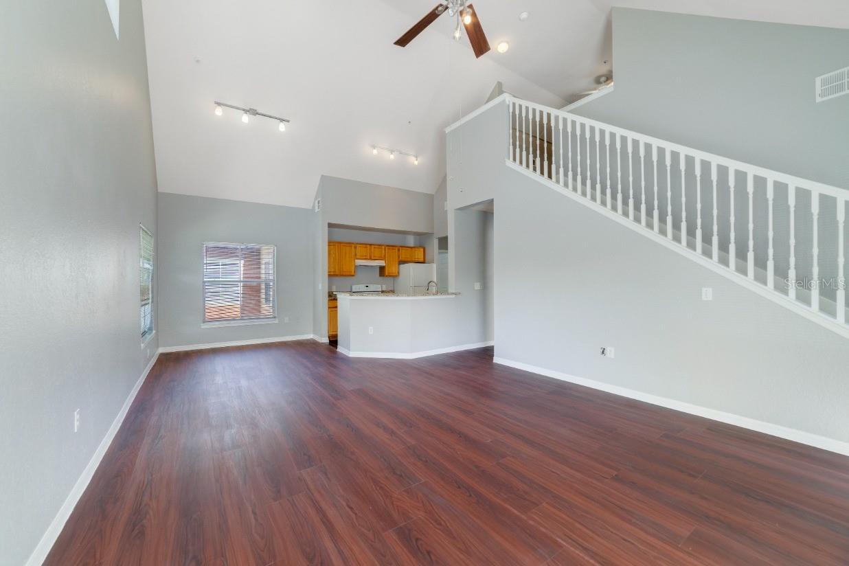 Image 5 of 11 For 6021 Westgate Drive 824