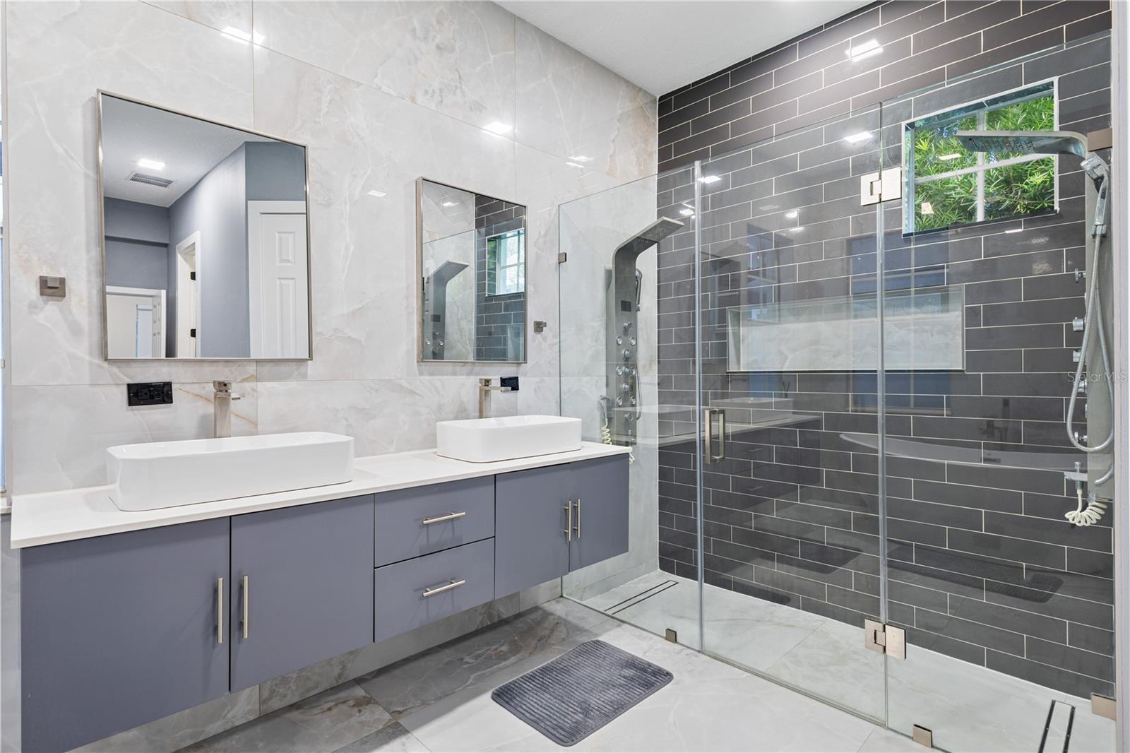 Image 18 of 62 For 11342 Camden Commons Drive