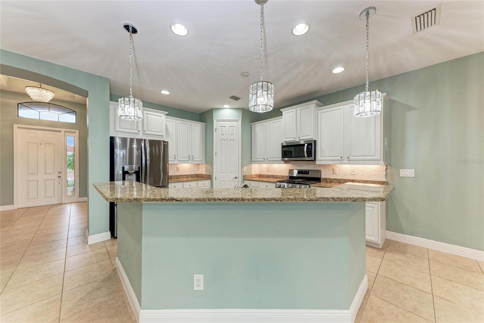 Image 6 of 19 For 1310 Cielo Court