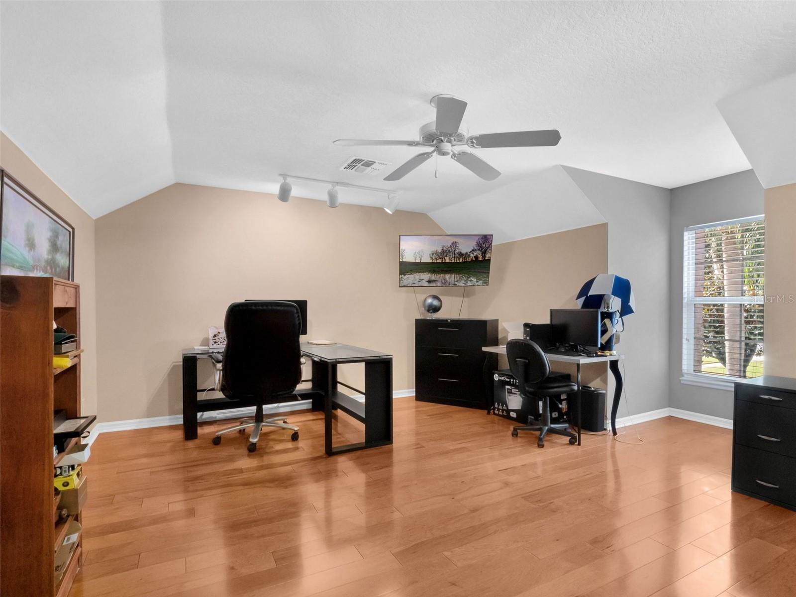 Image 22 of 30 For 5101 Keeneland Circle