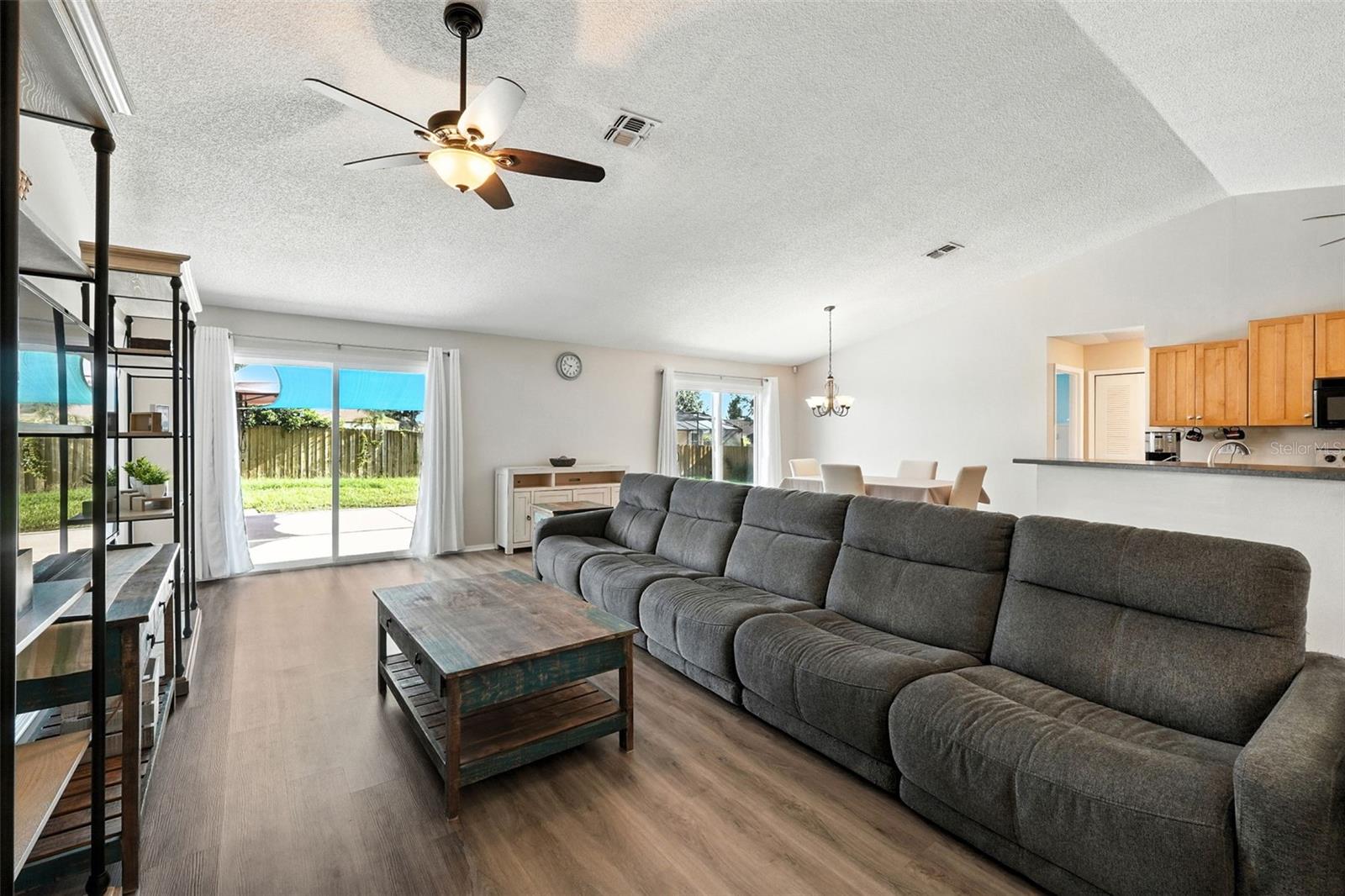 Image 13 of 56 For 16239 Hillside Circle