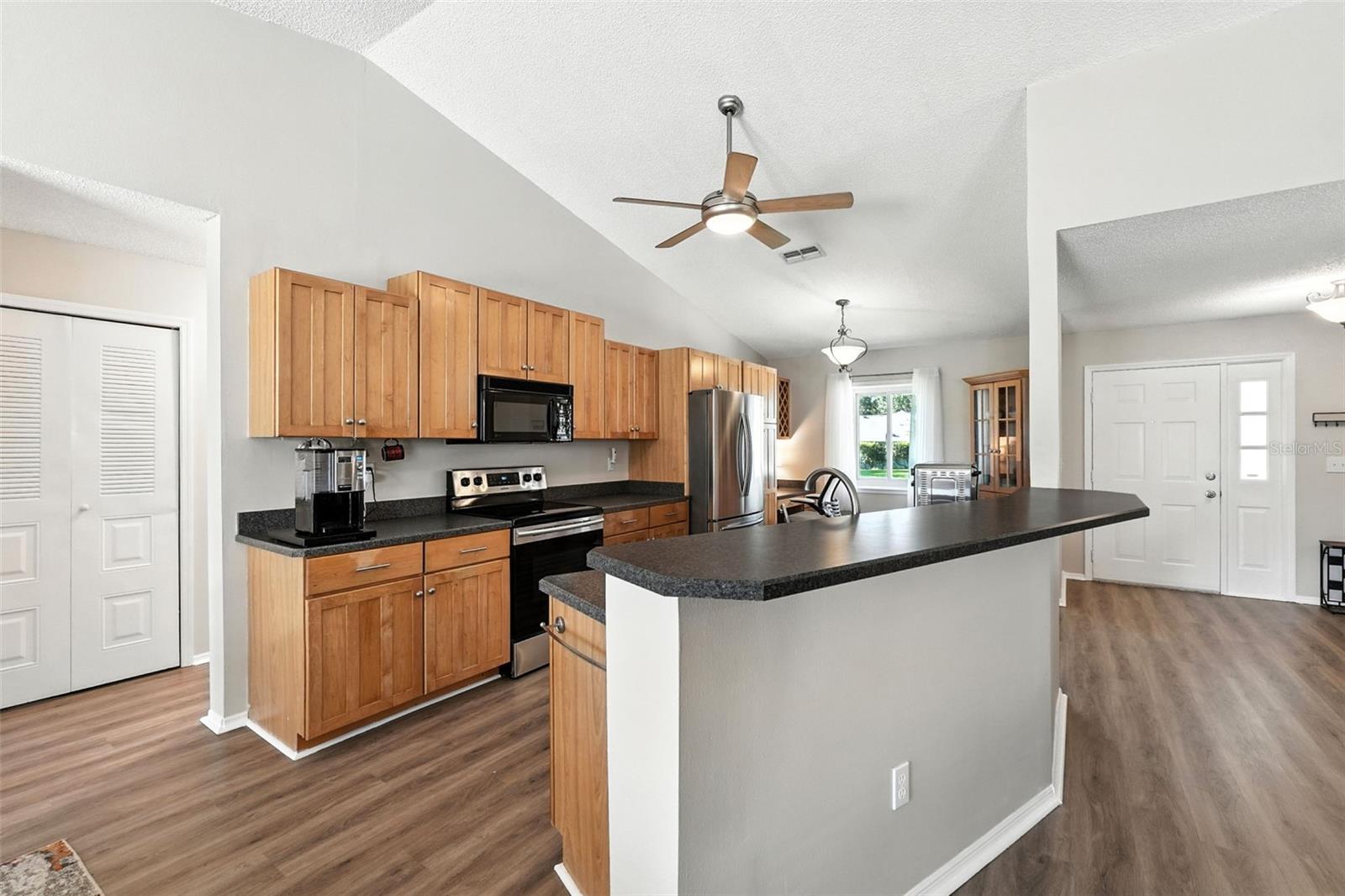 Image 16 of 56 For 16239 Hillside Circle