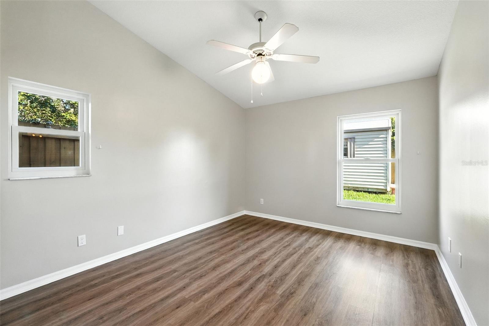 Image 40 of 56 For 16239 Hillside Circle