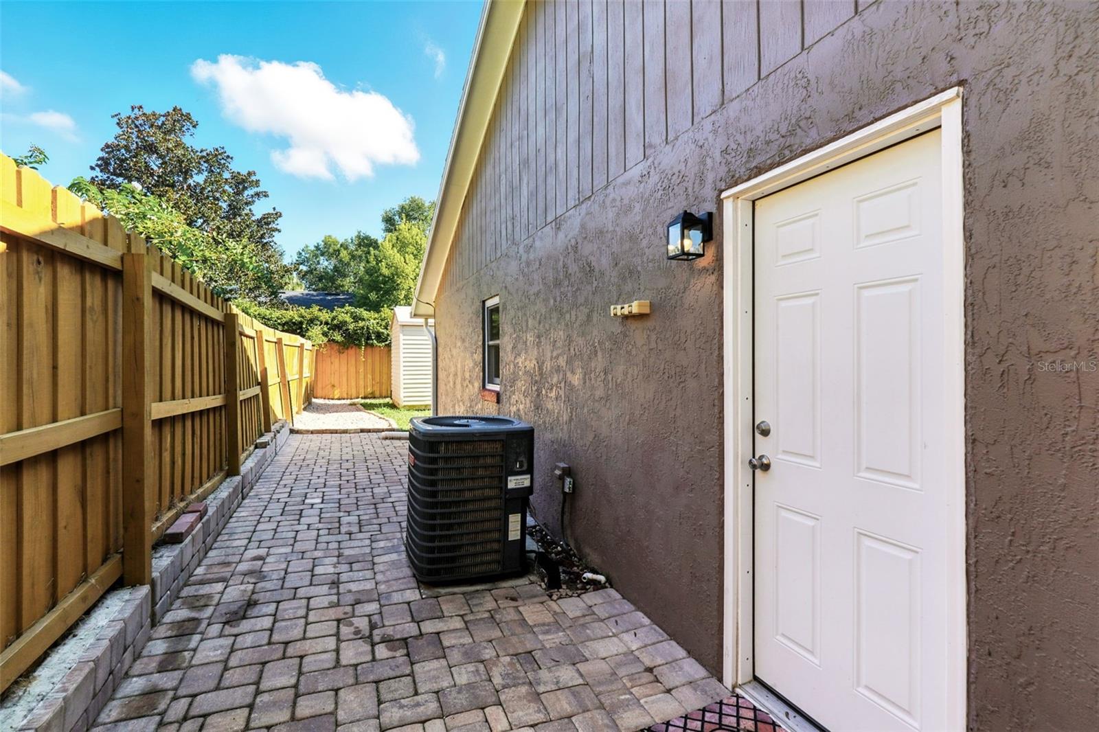 Image 51 of 56 For 16239 Hillside Circle